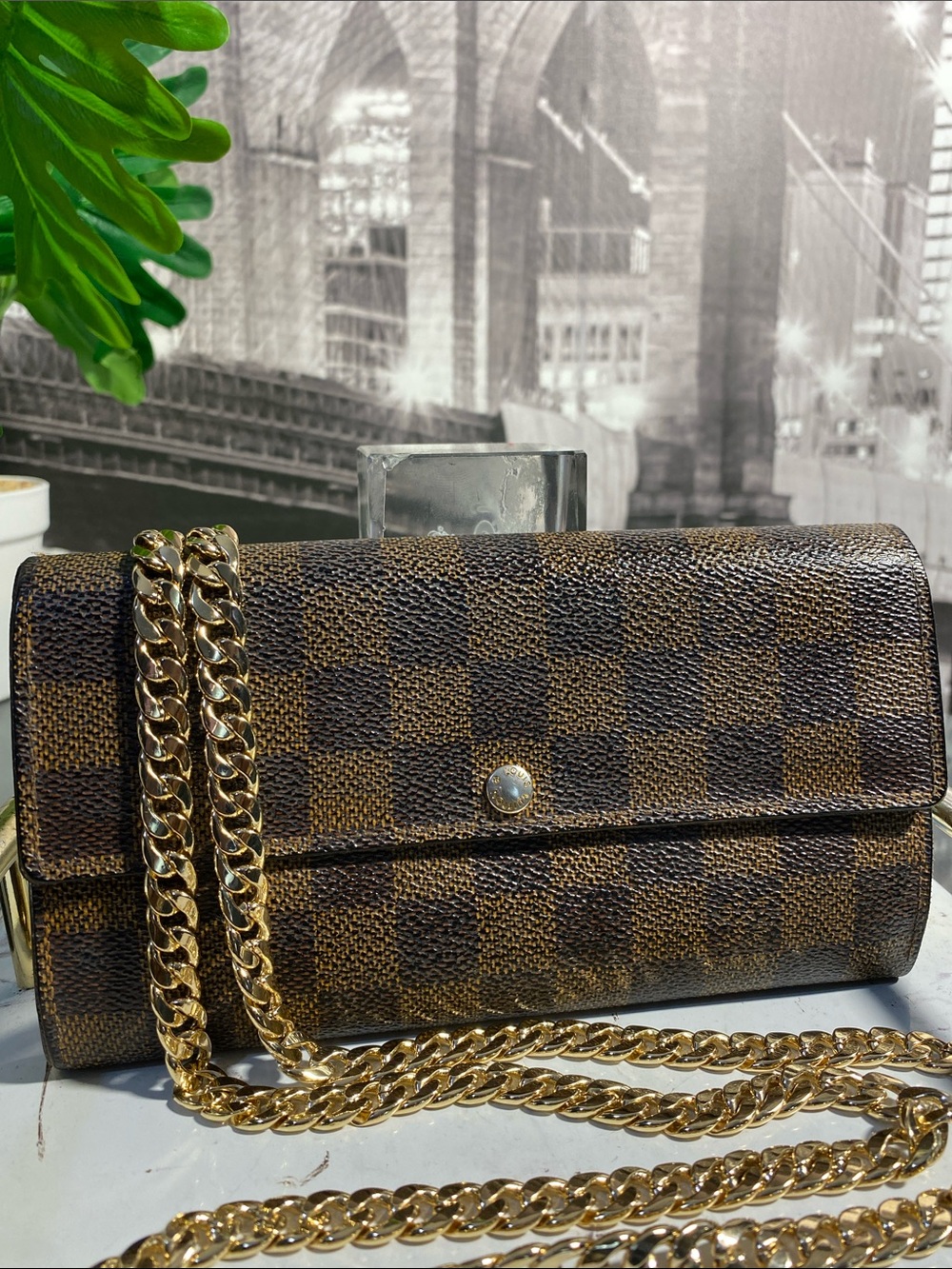 Authentic Louis Vuitton Damier Long Sarah Wallet - Picture 3 of 17